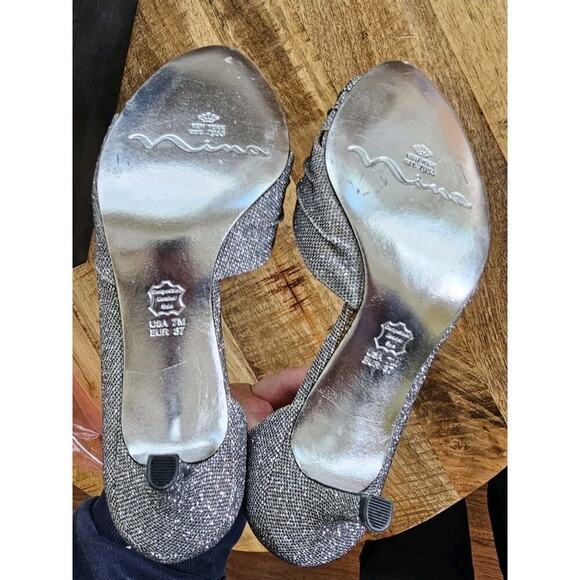 Nina Women's Carrie d'Orsay Pumps Steel Luna Shine Silver Size 7M EUC - Picture 9 of 9